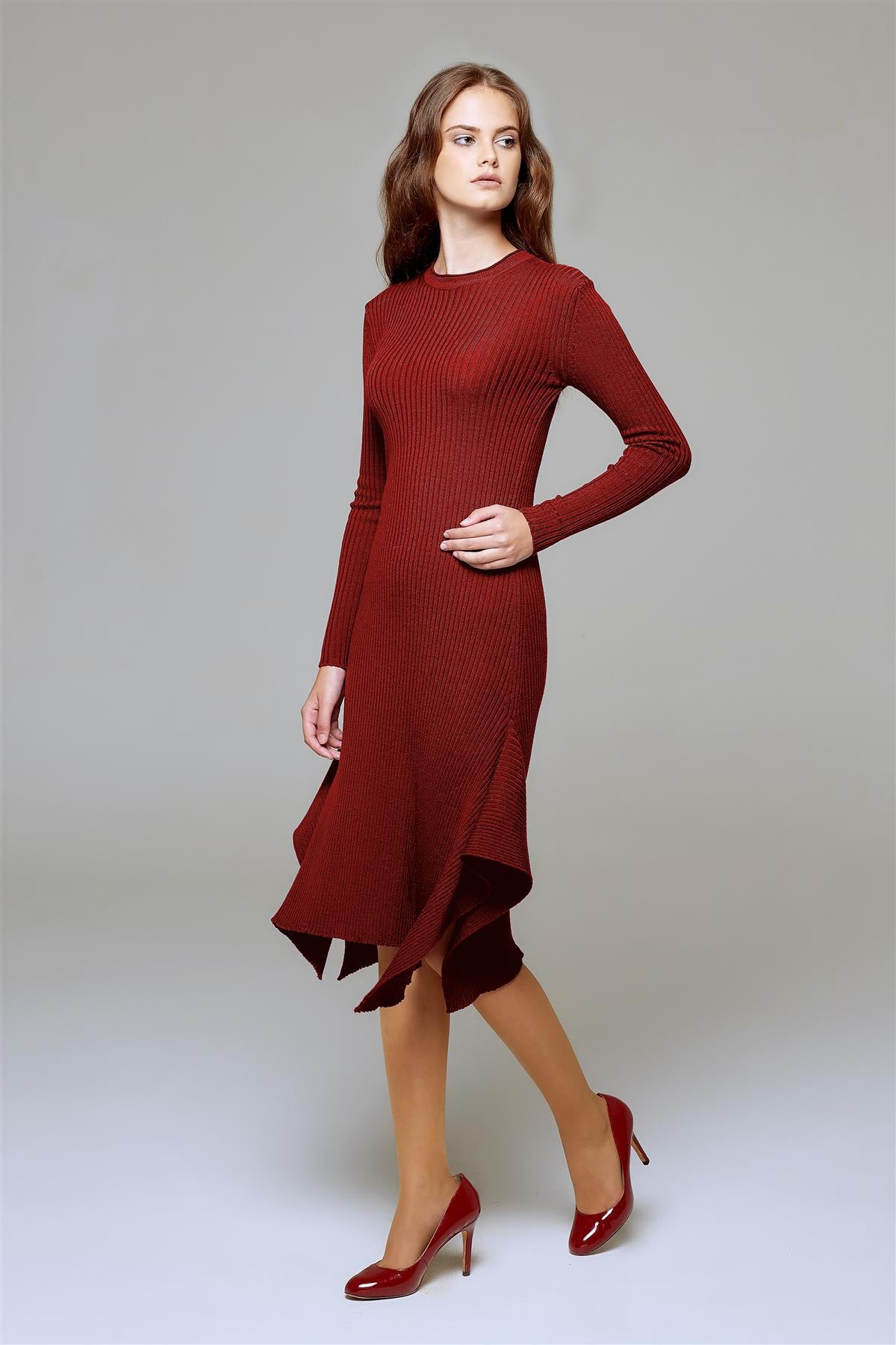 Asymmetric ribbed wool midi dress in burgundy