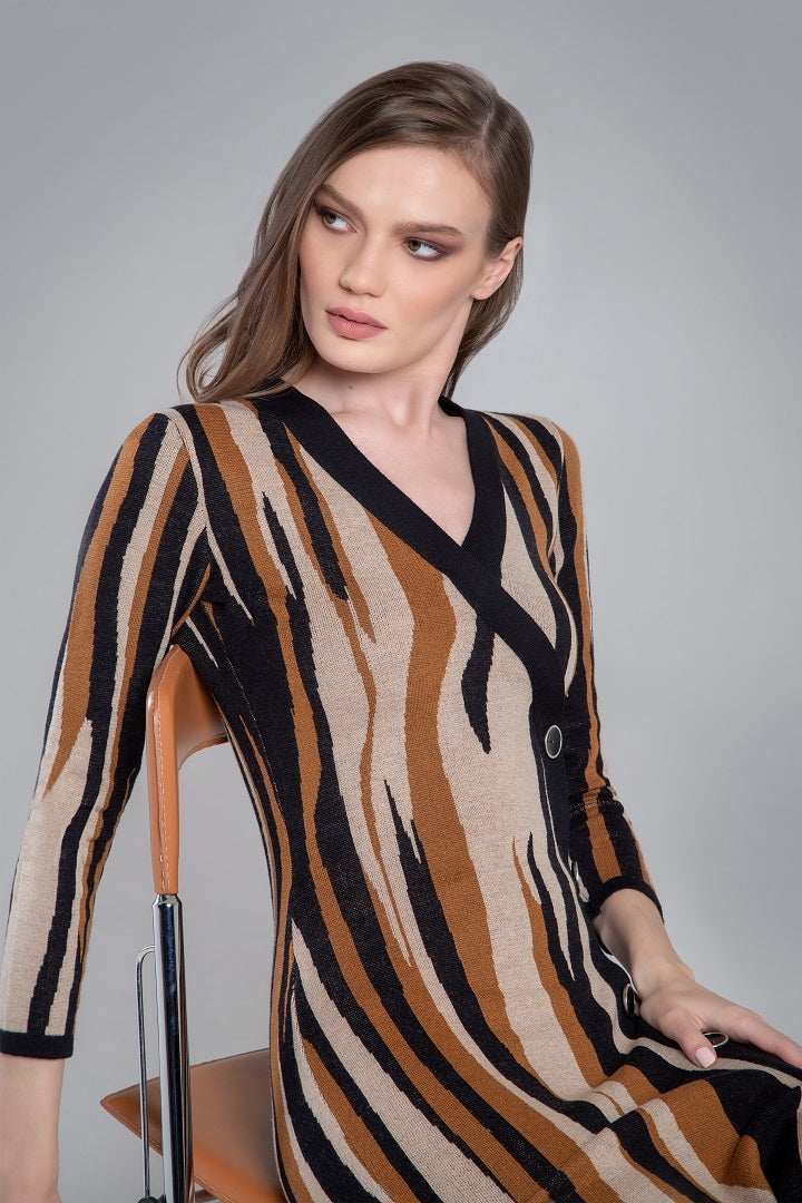 Jacquard-knit dress with animal pattern and button detail