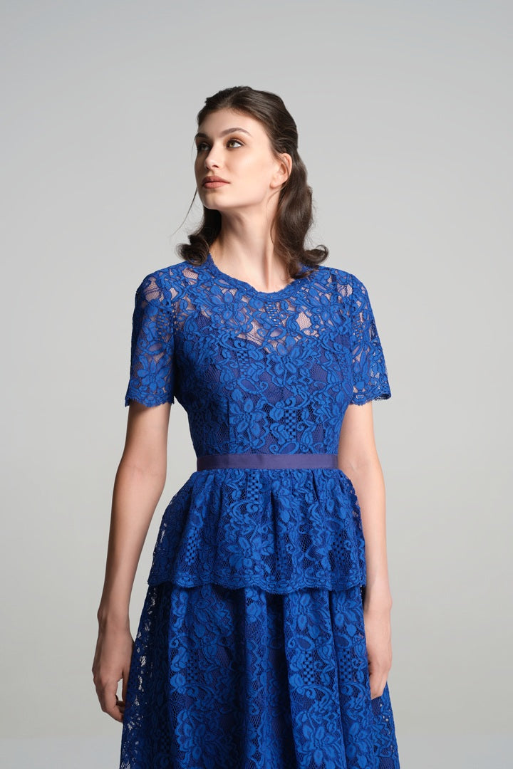 Lace midi dress with peplum in royal blue