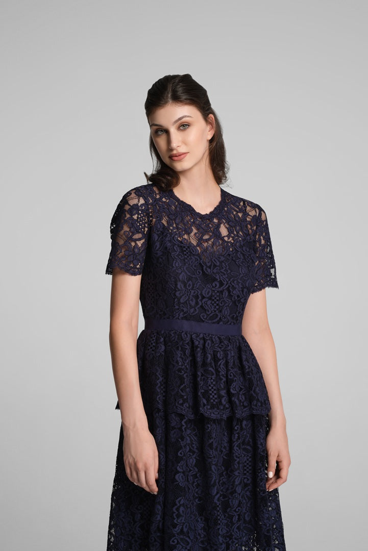 Lace midi dress with peplum in navy