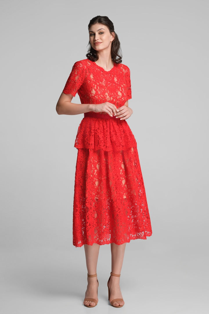 Lace midi dress with peplum in scarlet