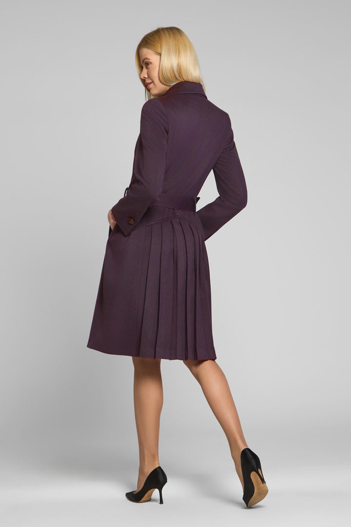 Dark purple wool and cashmere blend coat with double-breasted silhouette and pleated back