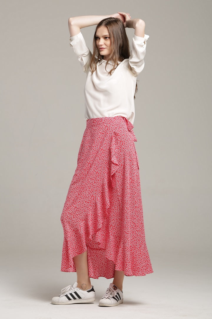 Ruffled floral-print wrap skirt in red