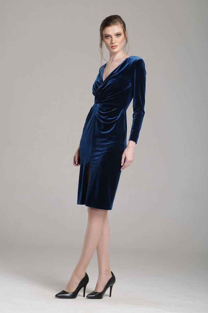 Velvet dress with v-neck neckline and draped detail in royal blue