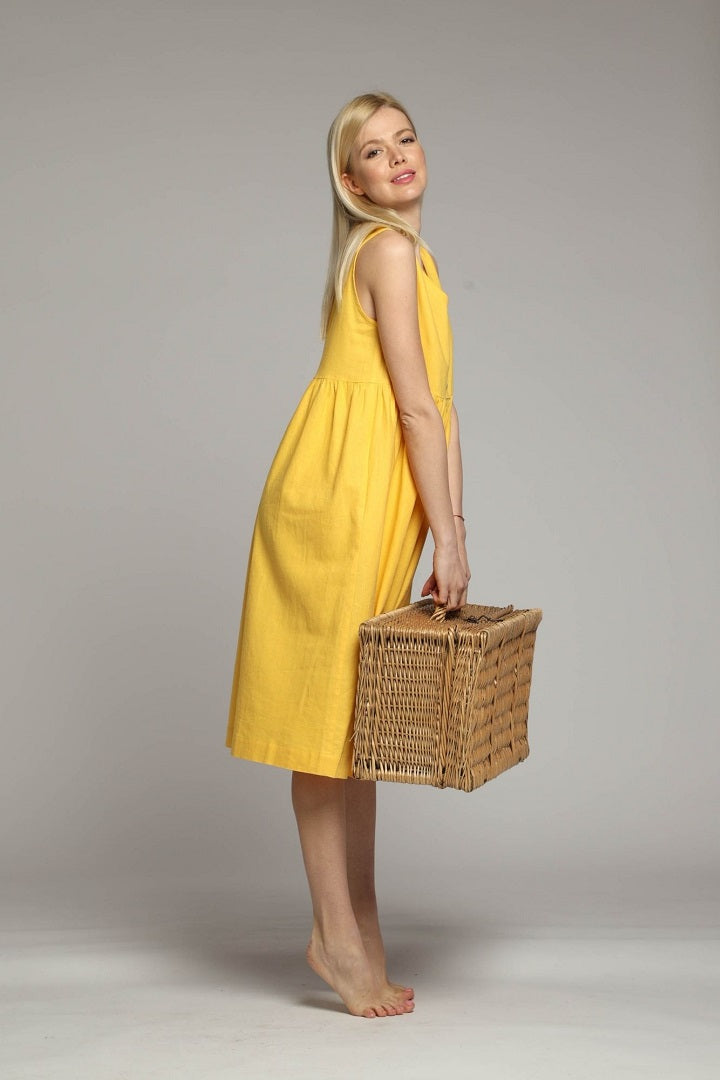 Amalfi linen loose sleeveless midi dress in yellow