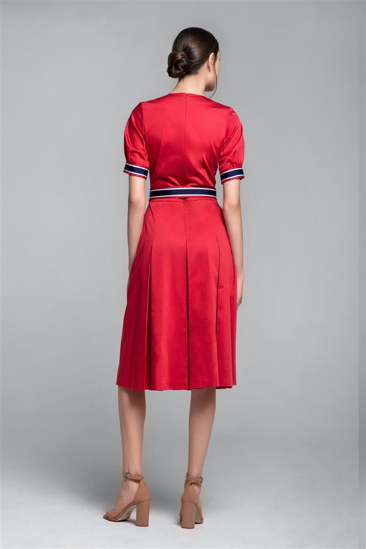 Red flared cotton poplin dress with slits