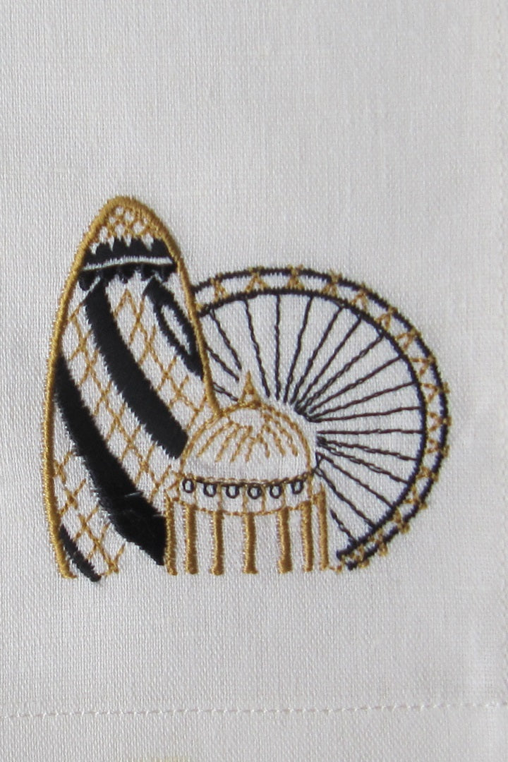 Set of 4 Embroidered Linen Napkins – London Landmarks