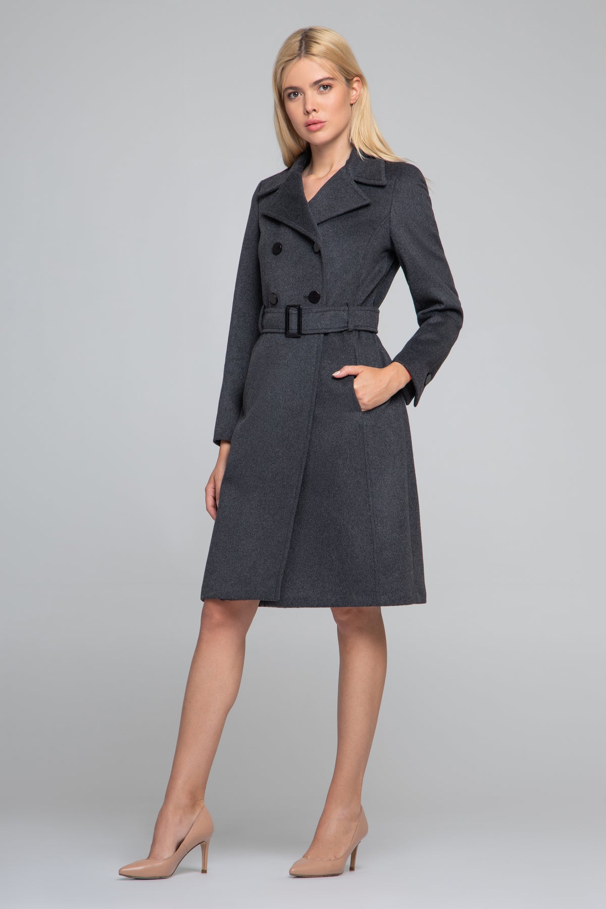 Grey wool and cashmere blend coat with double-breasted silhouette and pleated back