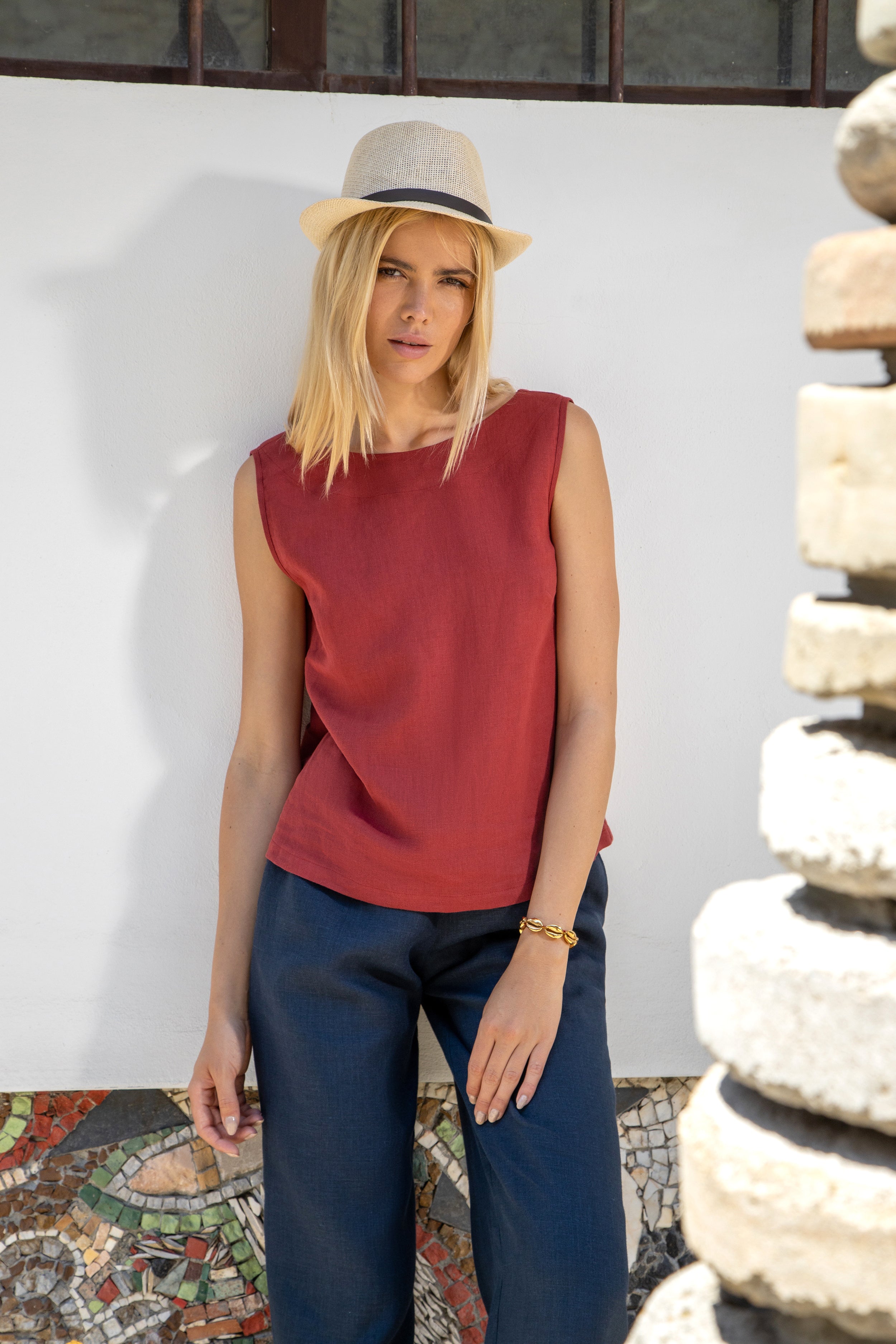 Madrid linen sleeveless top with open back with straps