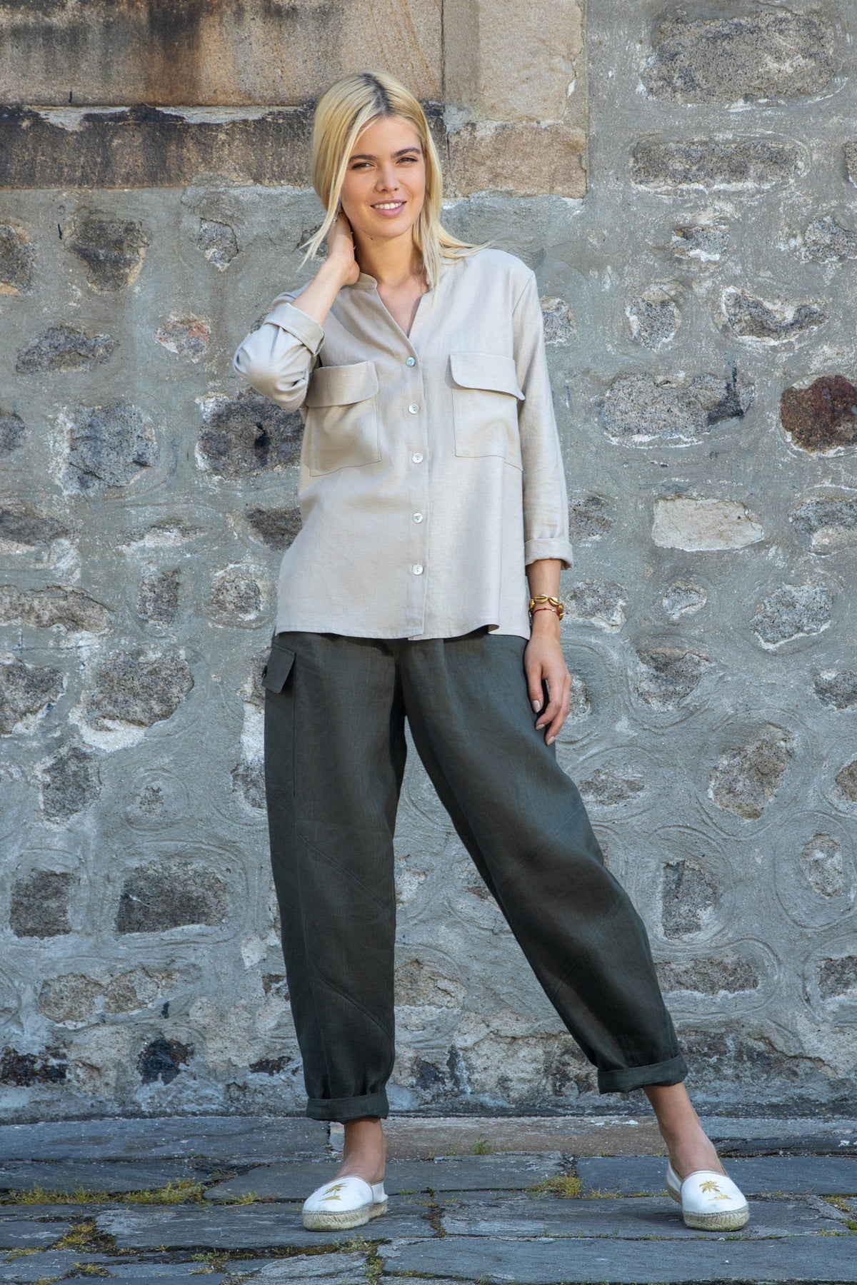 Valletta linen shirt with flap pockets