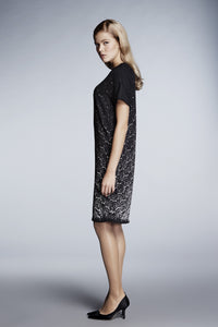 Printed monochrome loose-fit dress