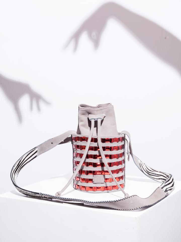 Mini circular bucket bag in grey with striped vino mirror effect